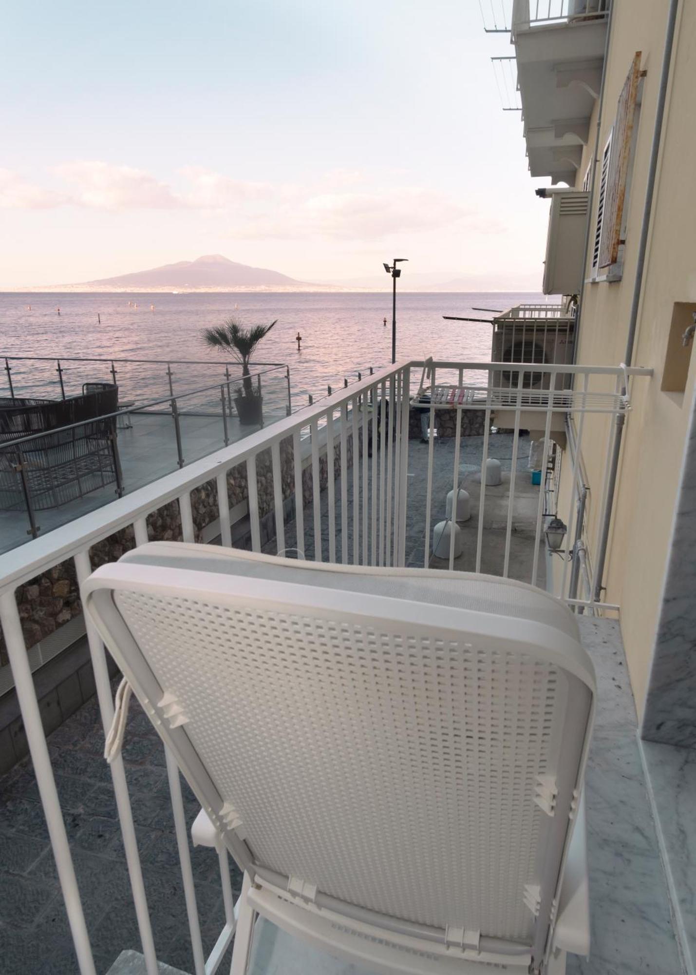 Domus Lina Villa Sorrento Bagian luar foto